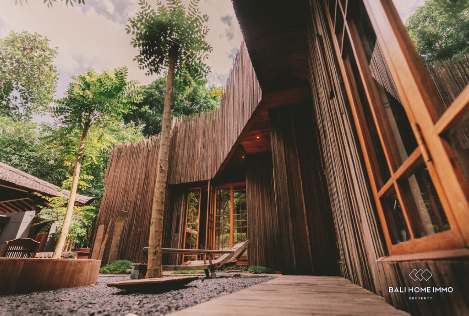 Riverview 3 Bedroom Villa for Rental in Bali Tumbak Bayuh view 17