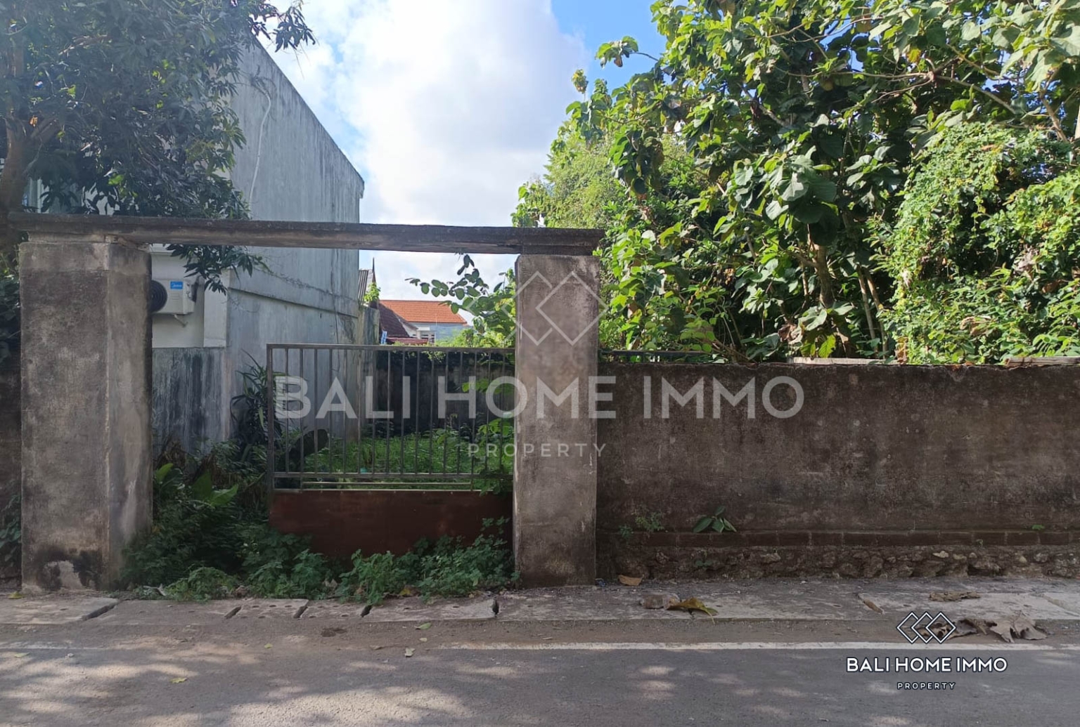 Small Plot Residential Land for Sale Freehold in Jimbaran view 3