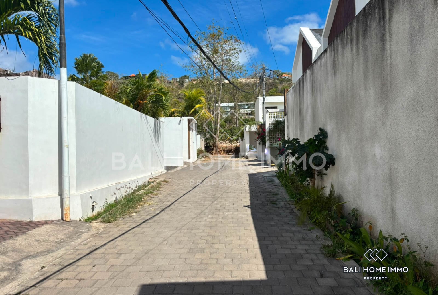 Small Plot Touristic Land for Sale Leasehold in Bingin view 4