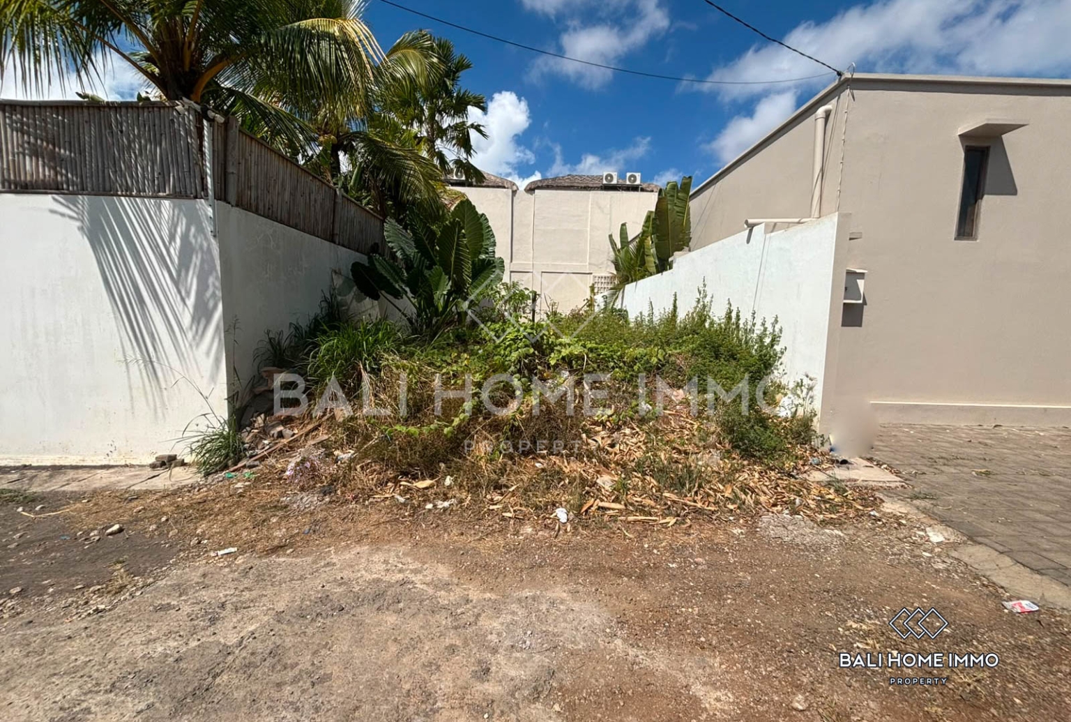 Small Plot Touristic Land for Sale Leasehold in Bingin view 2