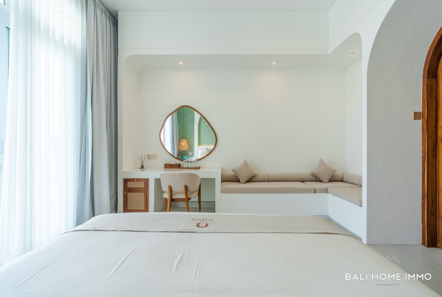 SOPHISTICATED 2 BEDROOM VILLA FOR SALE LEASEHOLD IN BINGIN view 15