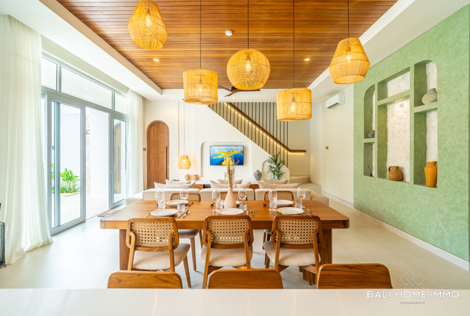 SOPHISTICATED 2 BEDROOM VILLA FOR SALE LEASEHOLD IN BINGIN view 8