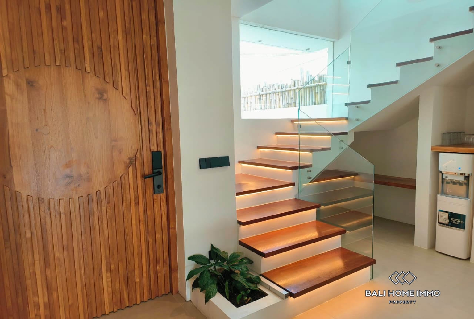 Luxe 3 bedroom Villa with Rice Field View for sale in Ubud view 5