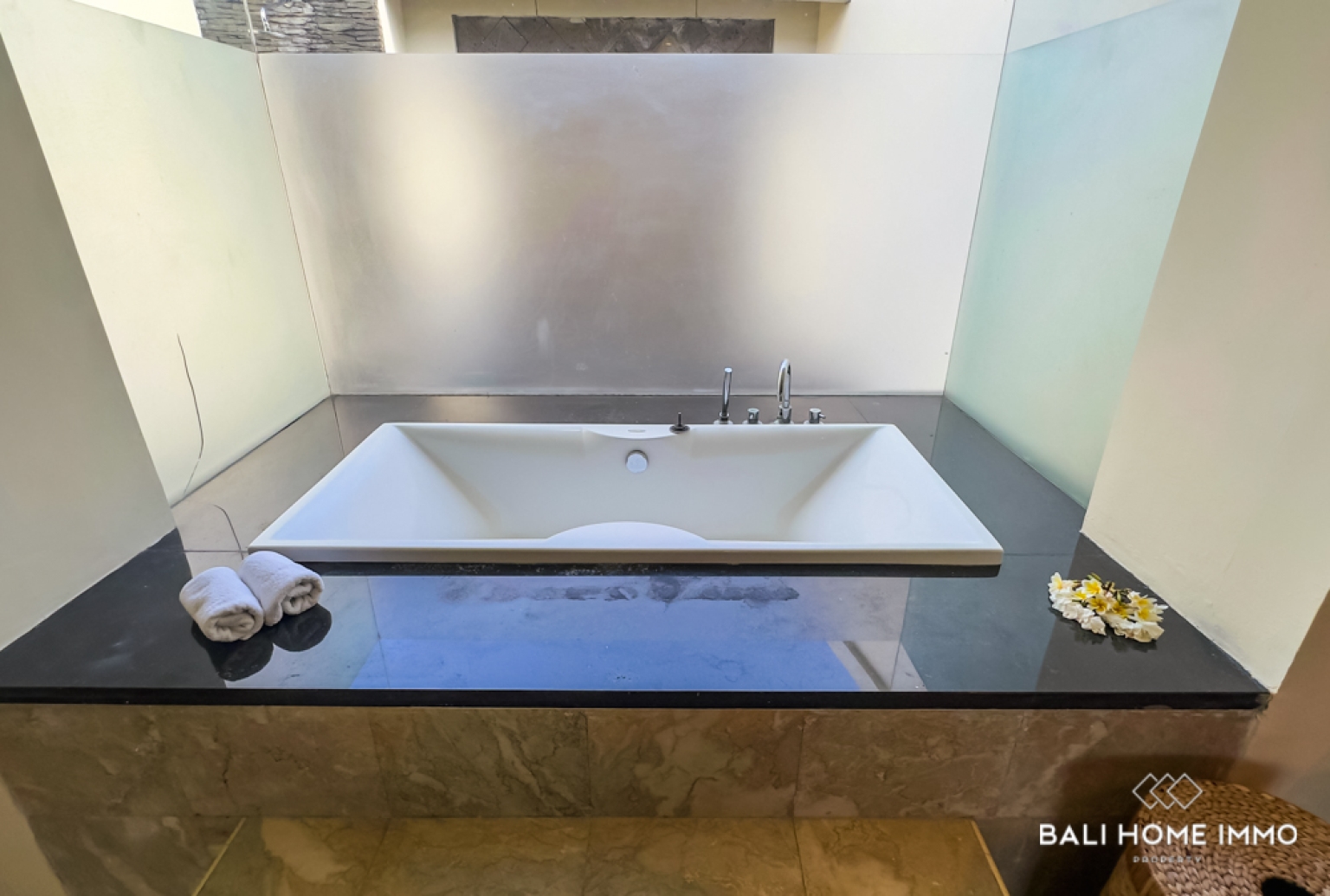 SPACIOUS 1 BEDROOM VILLA WITH GOLF COURSE VIEW FOR RENT IN BINGIN view 12