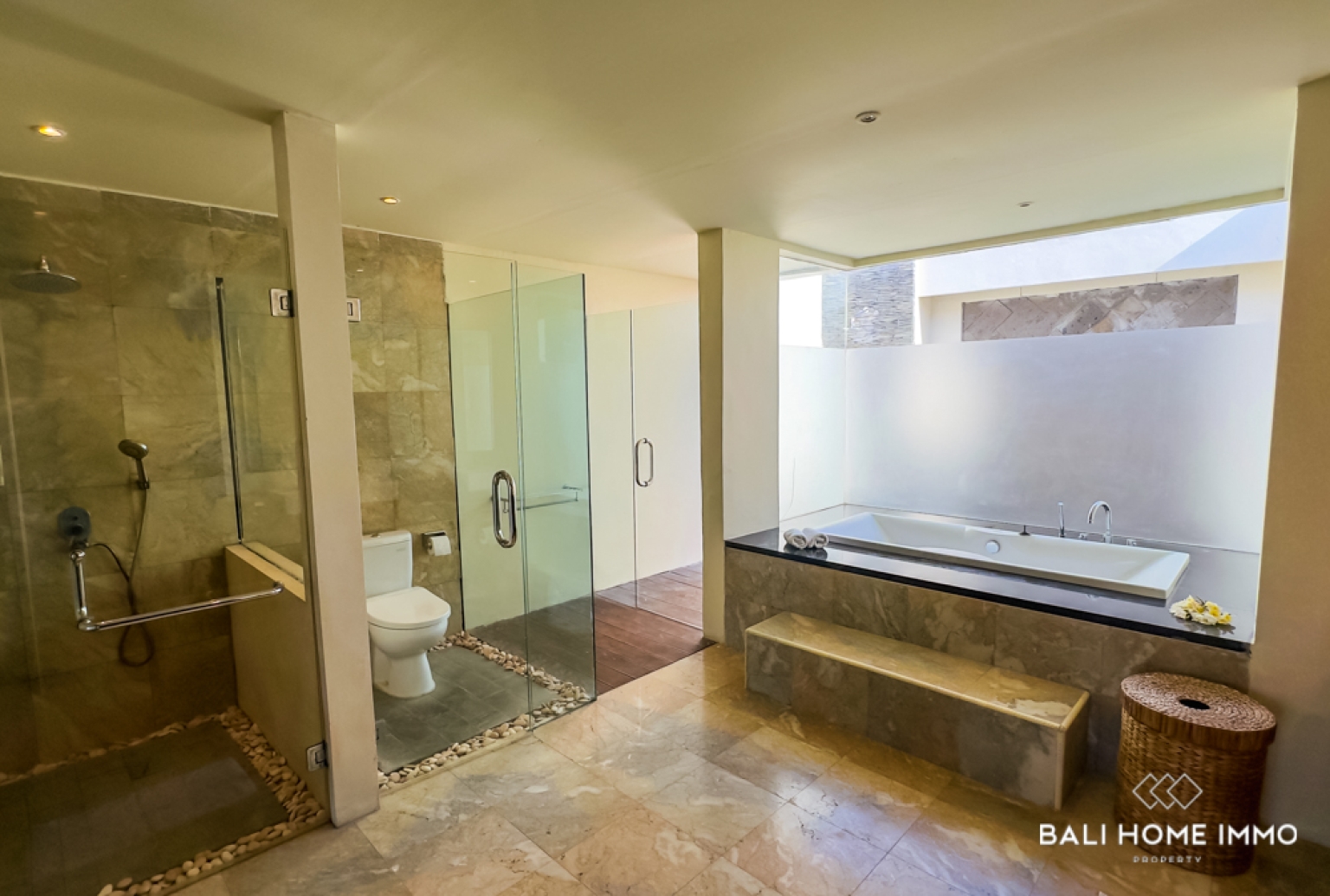 SPACIOUS 1 BEDROOM VILLA WITH GOLF COURSE VIEW FOR RENT IN BINGIN view 11