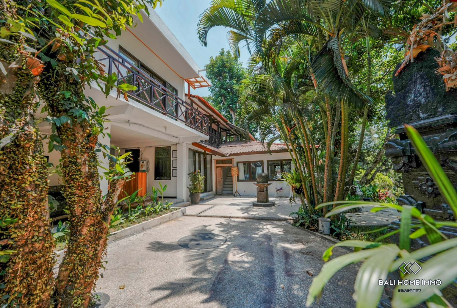 Spacious 10 bedrooms retreat villa concept for sale leasehold in Bali Cepaka view 15