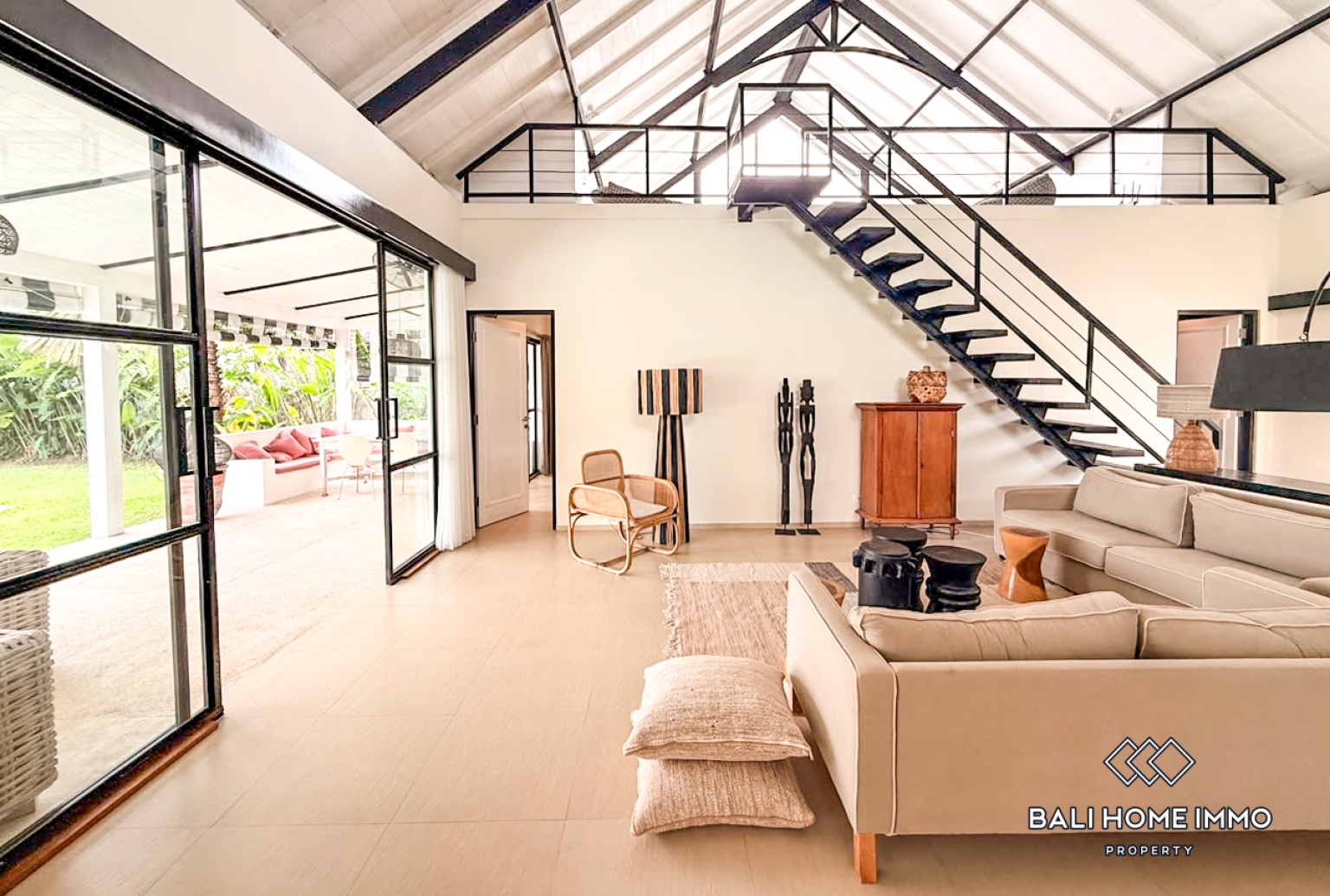 Spacieuse villa familiale de 3 chambres à louer à Canggu Berawa view 5