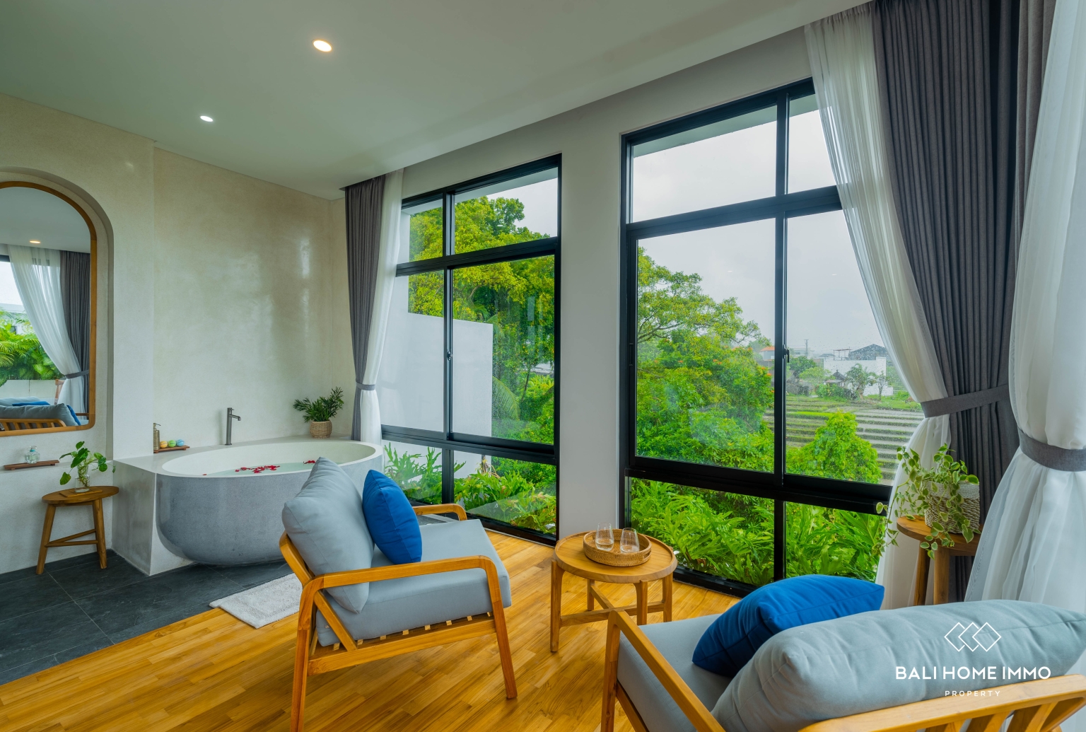 Spacious 4-Bedroom Rice Field View Villa for Rent and Sale in Pererenan view 10