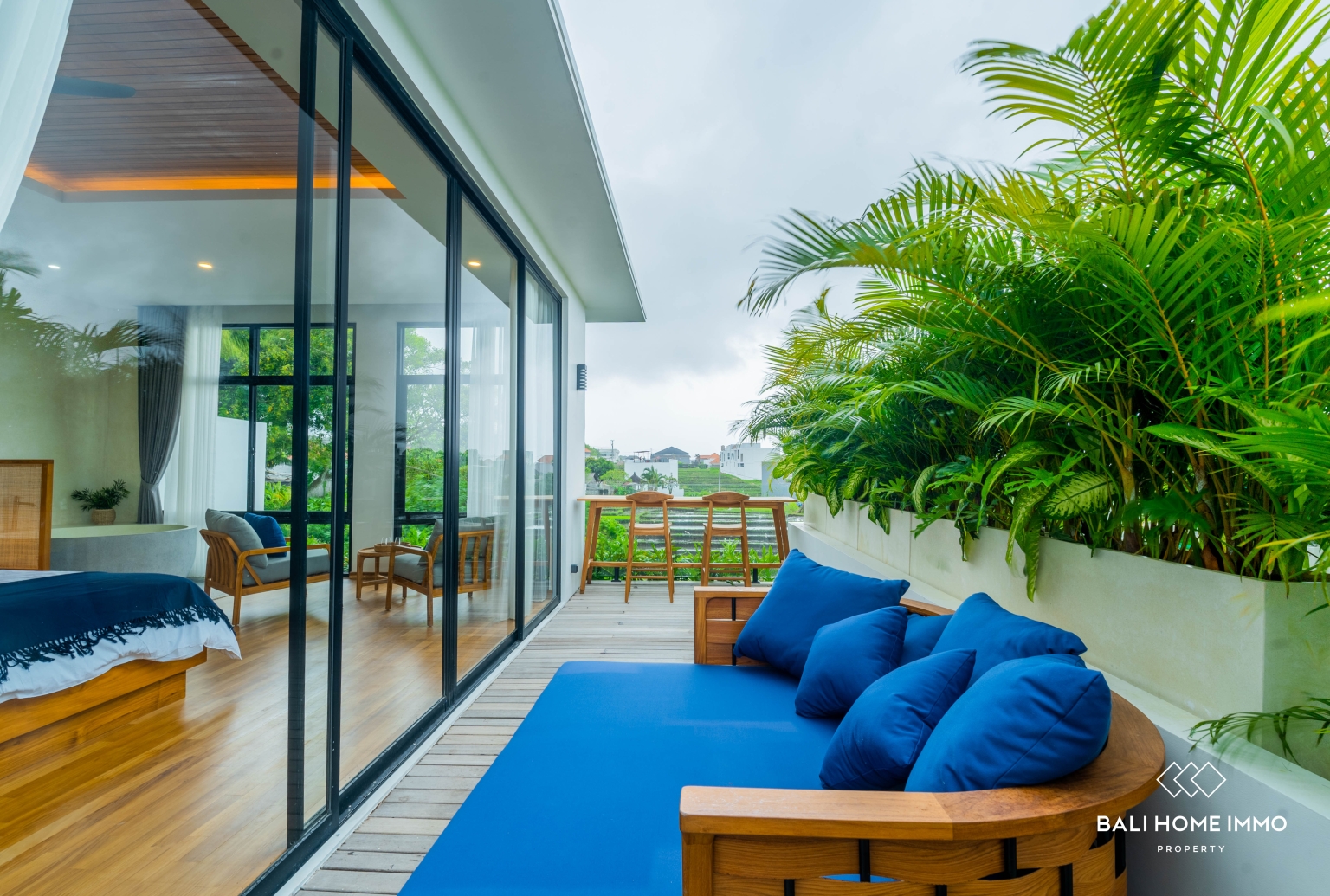 Spacious 4-Bedroom Rice Field View Villa for Rent and Sale in Pererenan view 15