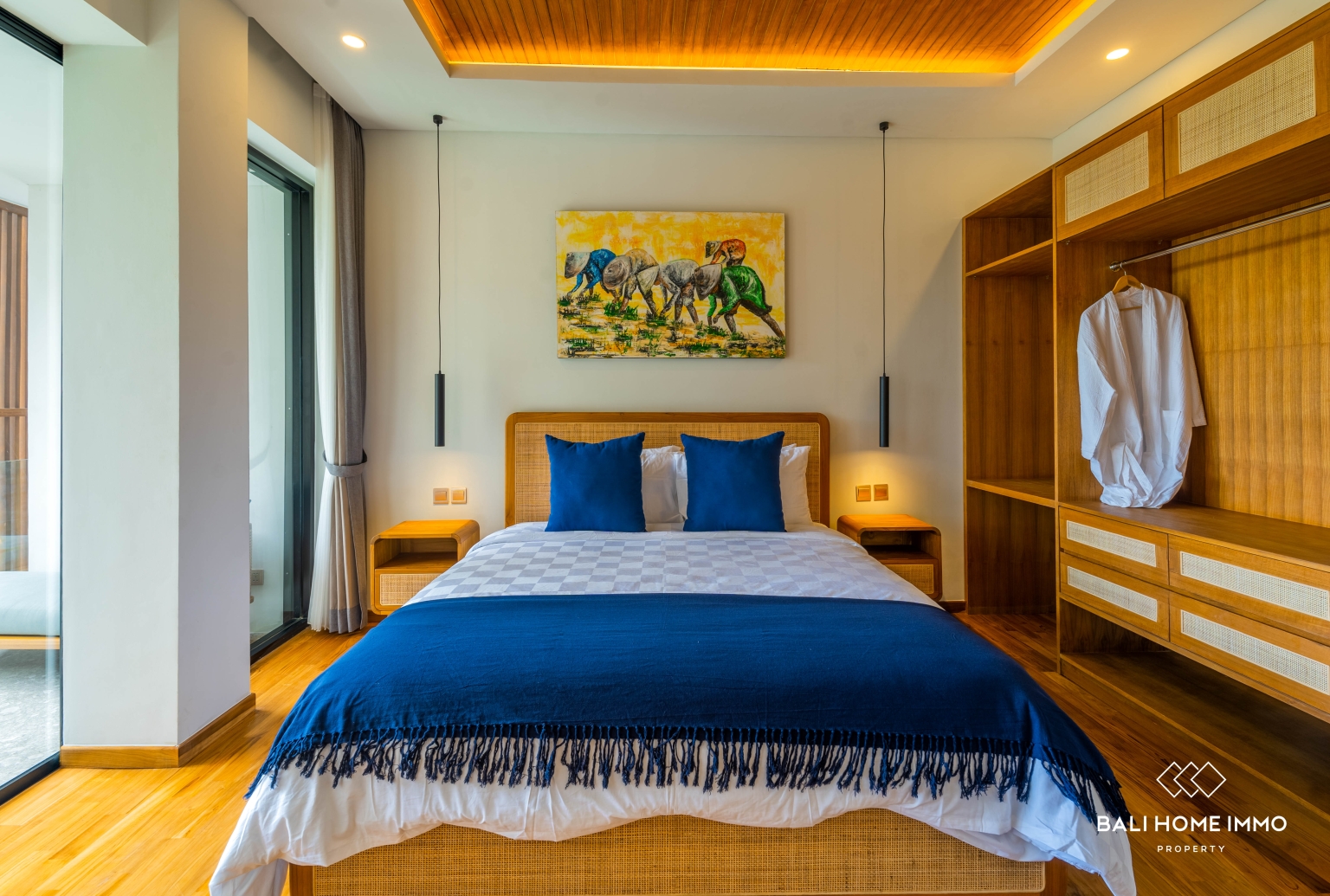 Spacious 4-Bedroom Rice Field View Villa for Rent and Sale in Pererenan view 9