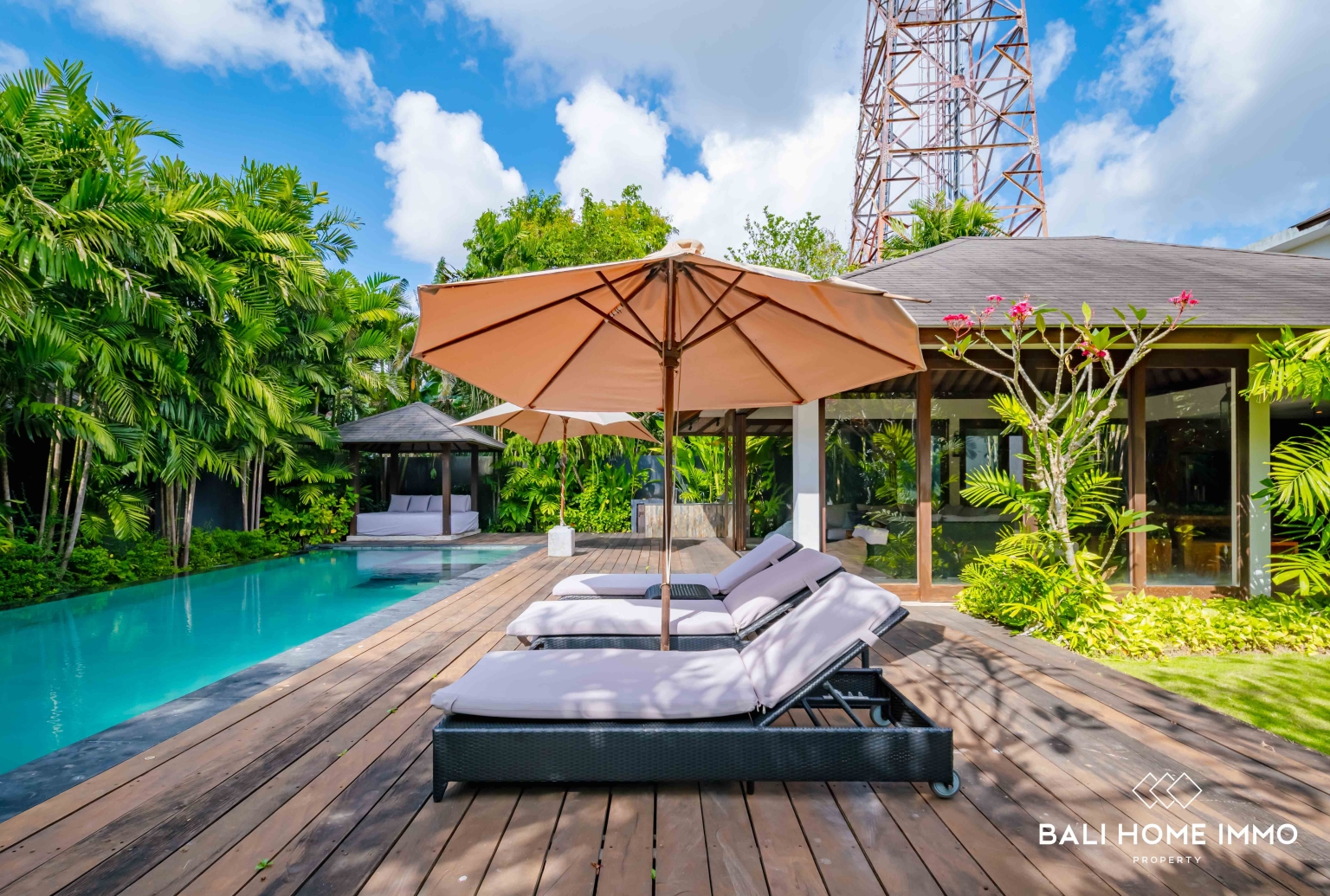 Spacious 4 Bedroom Tropical Estate For sale and rent Within Walking Distance to Jimbaran Beach view 3
