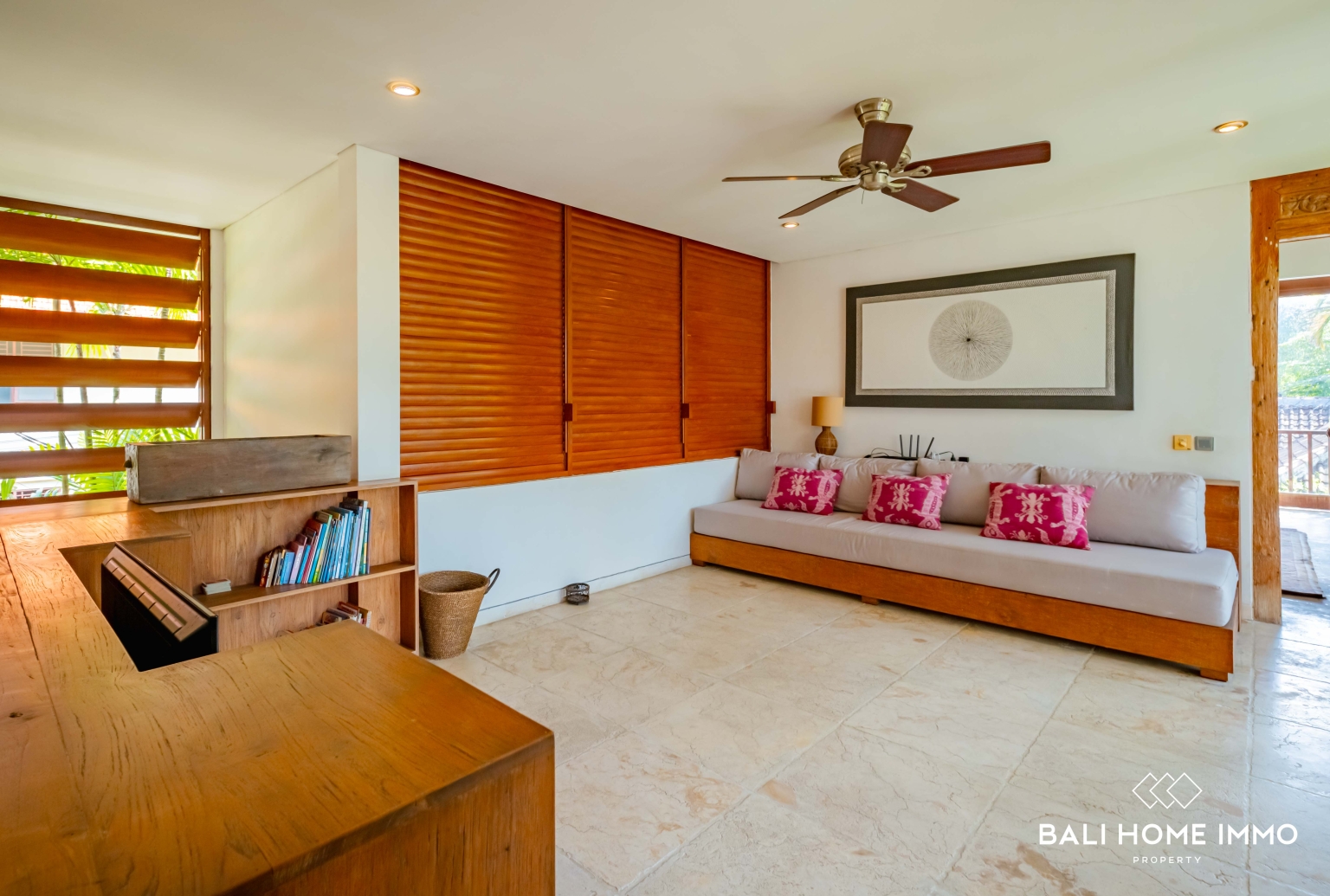 Spacious 4 Bedroom Tropical Estate For sale and rent Within Walking Distance to Jimbaran Beach view 18