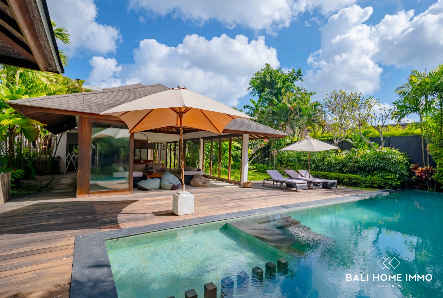 Spacious 4 Bedroom Tropical Estate For sale and rent Within Walking Distance to Jimbaran Beach view 2