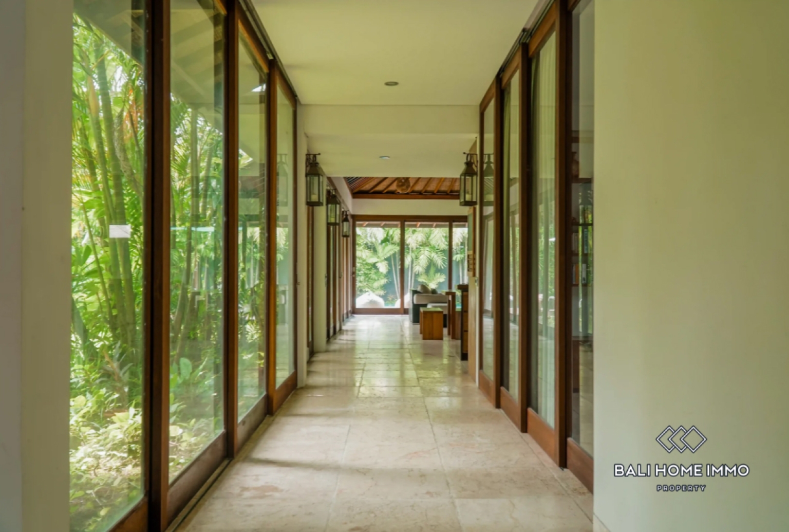 Spacieuse propriété tropicale de 4 chambres à vendre à quelques pas de la plage de Jimbaran view 26
