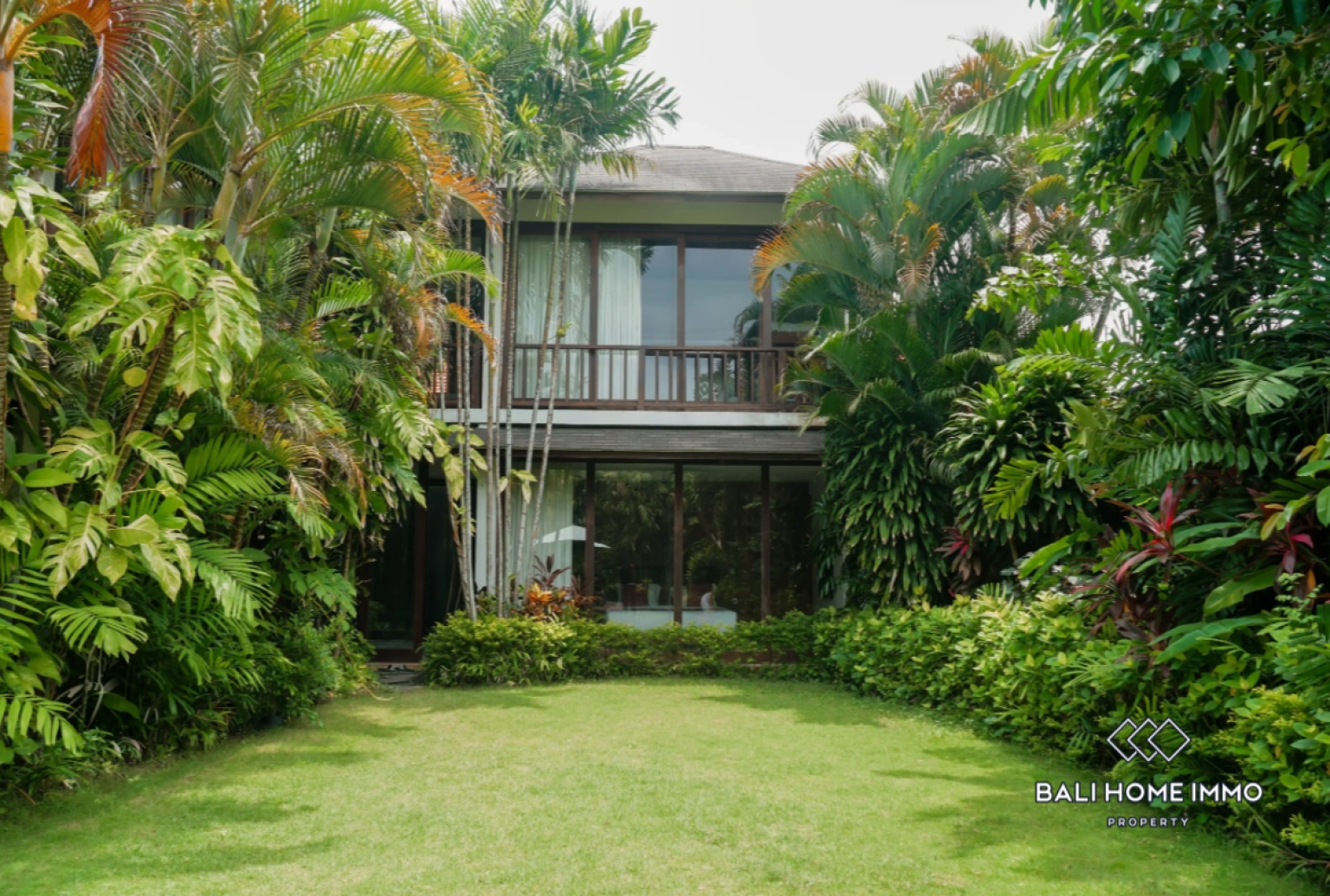 Spacieuse propriété tropicale de 4 chambres à vendre à quelques pas de la plage de Jimbaran view 29