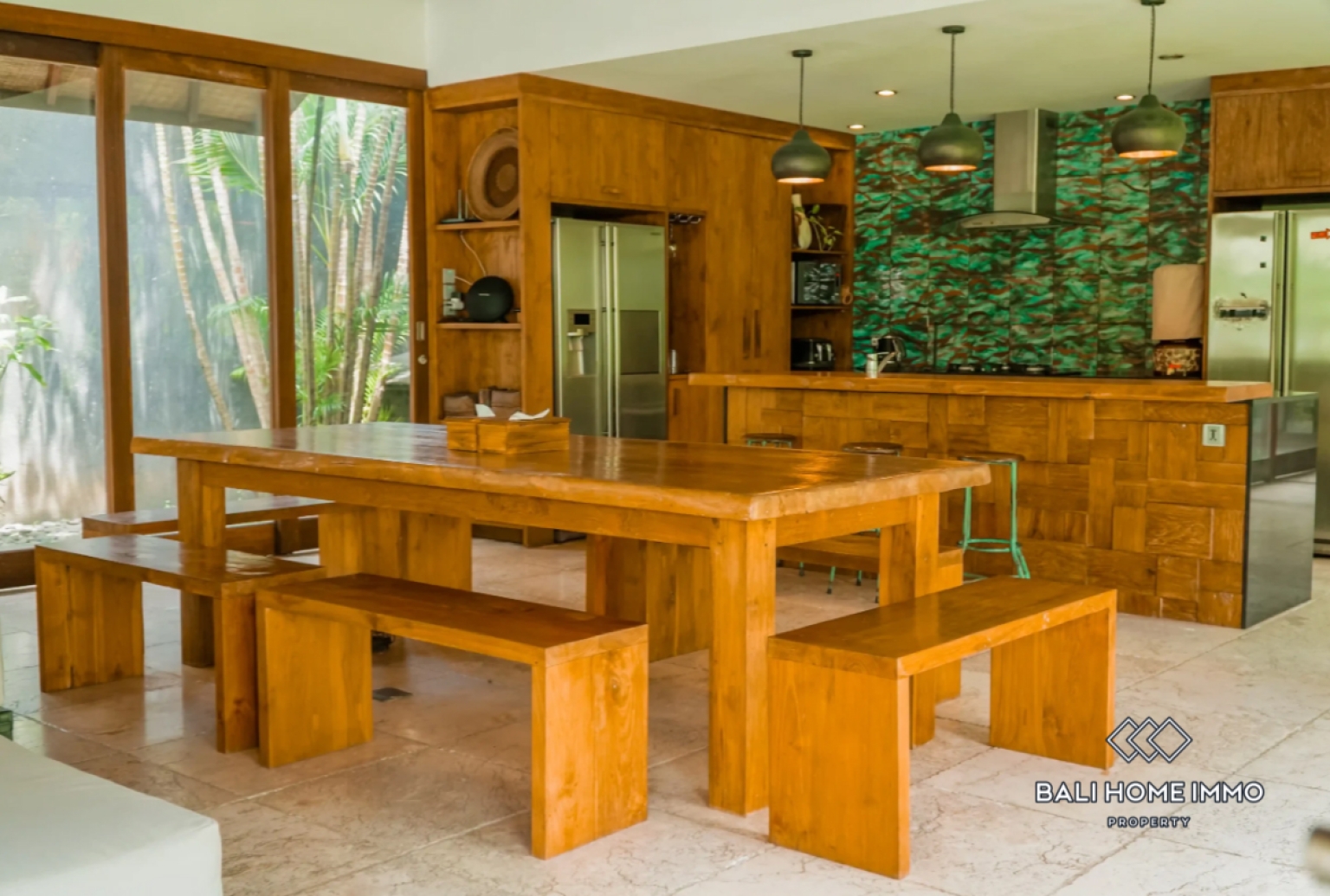 Spacieuse propriété tropicale de 4 chambres à vendre à quelques pas de la plage de Jimbaran view 12