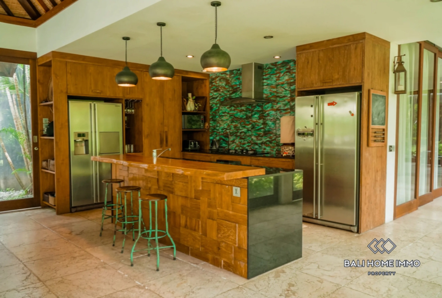 Spacieuse propriété tropicale de 4 chambres à vendre à quelques pas de la plage de Jimbaran view 15