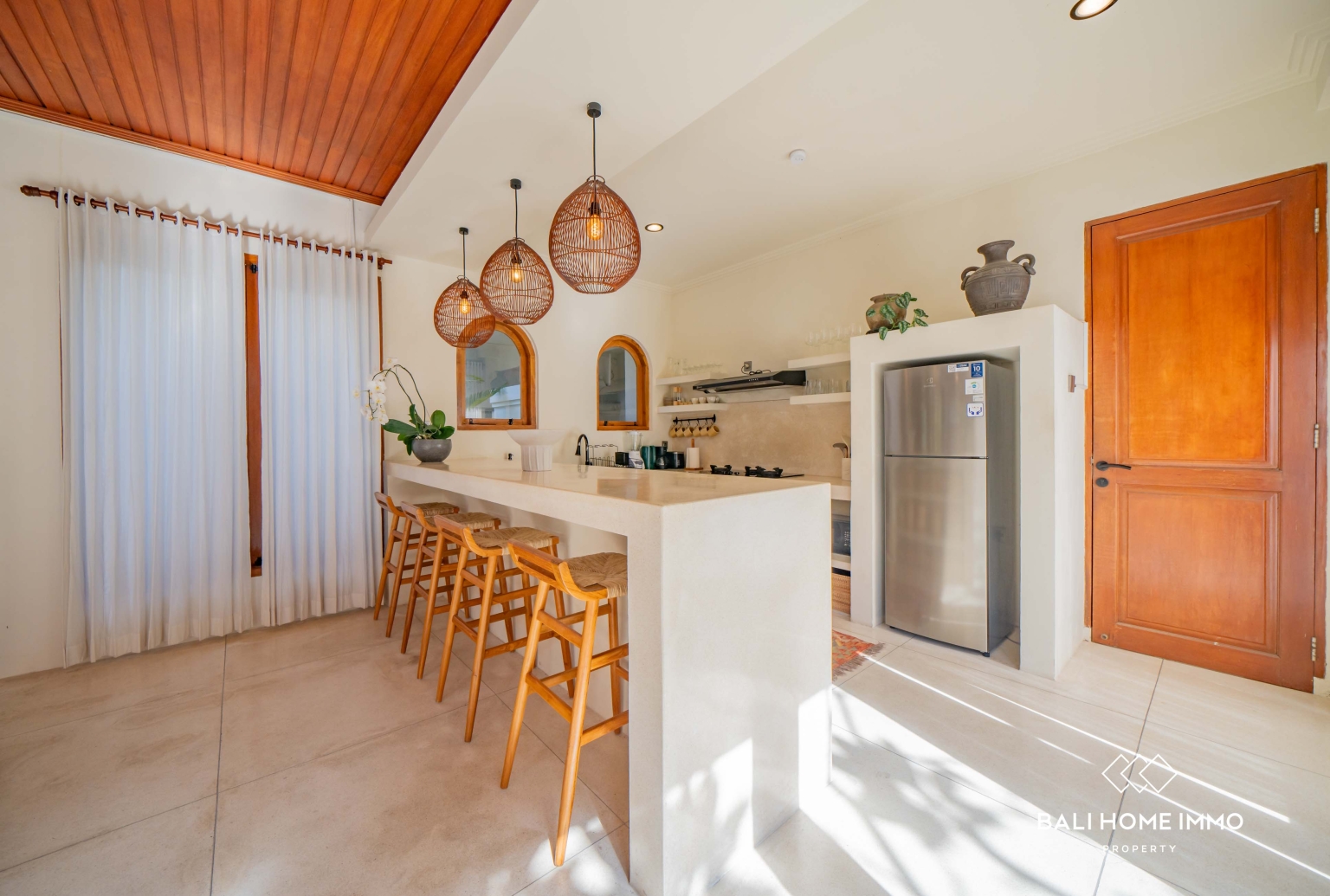 Spacious 4 Bedroom Villa for Freehold Sale in Berawa Bali view 10