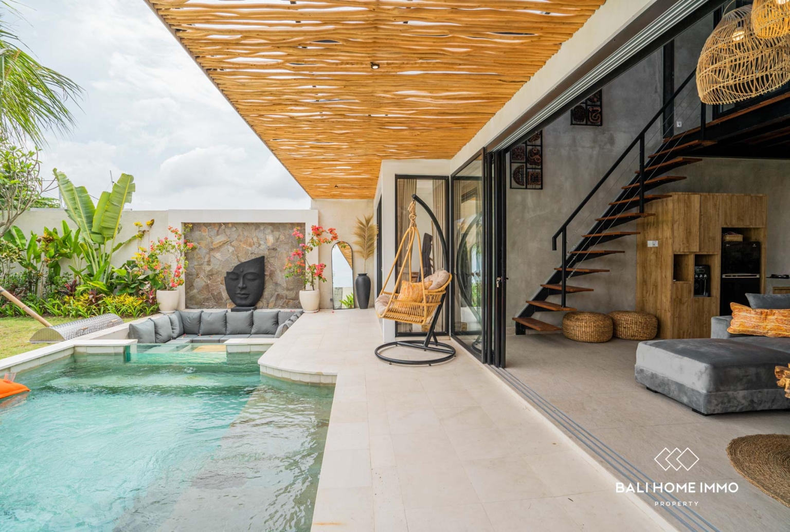 Spacious 4 Bedroom Villa for Leasehold Sale in Canggu Bali view 2