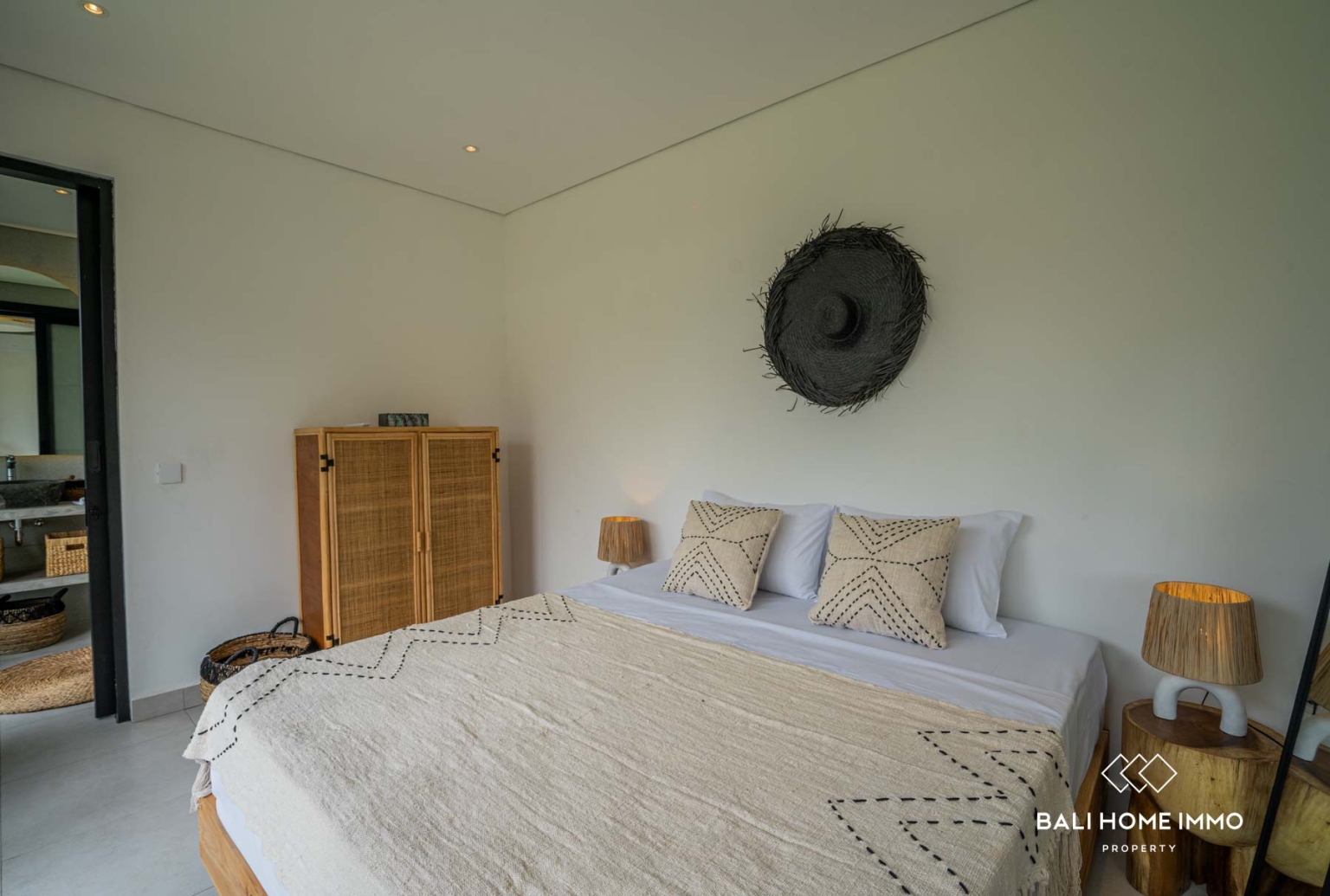 Spacious 4 Bedroom Villa for Leasehold Sale in Canggu Bali view 18