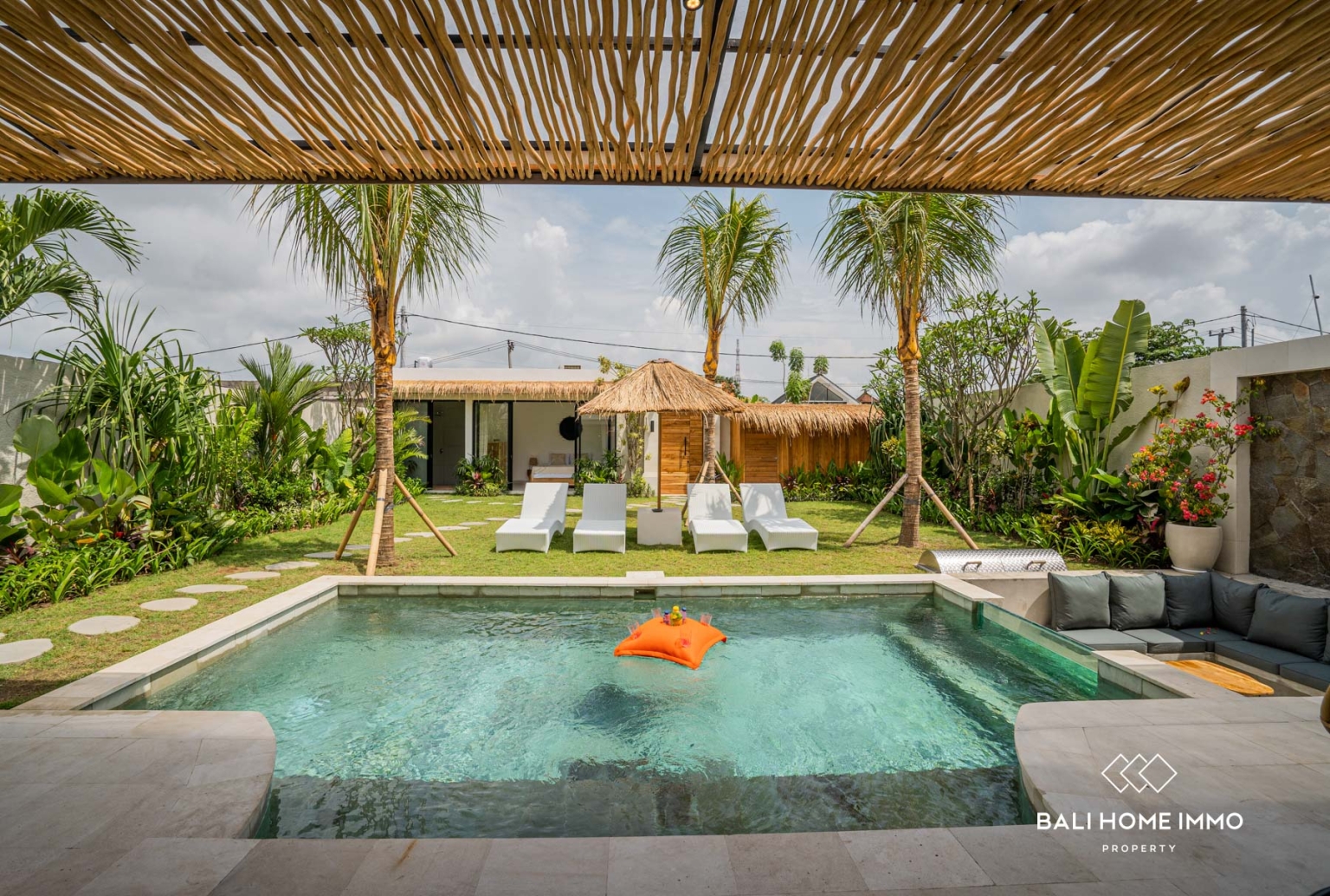 Spacious 4 Bedroom Villa for Leasehold Sale in Canggu Bali view 24