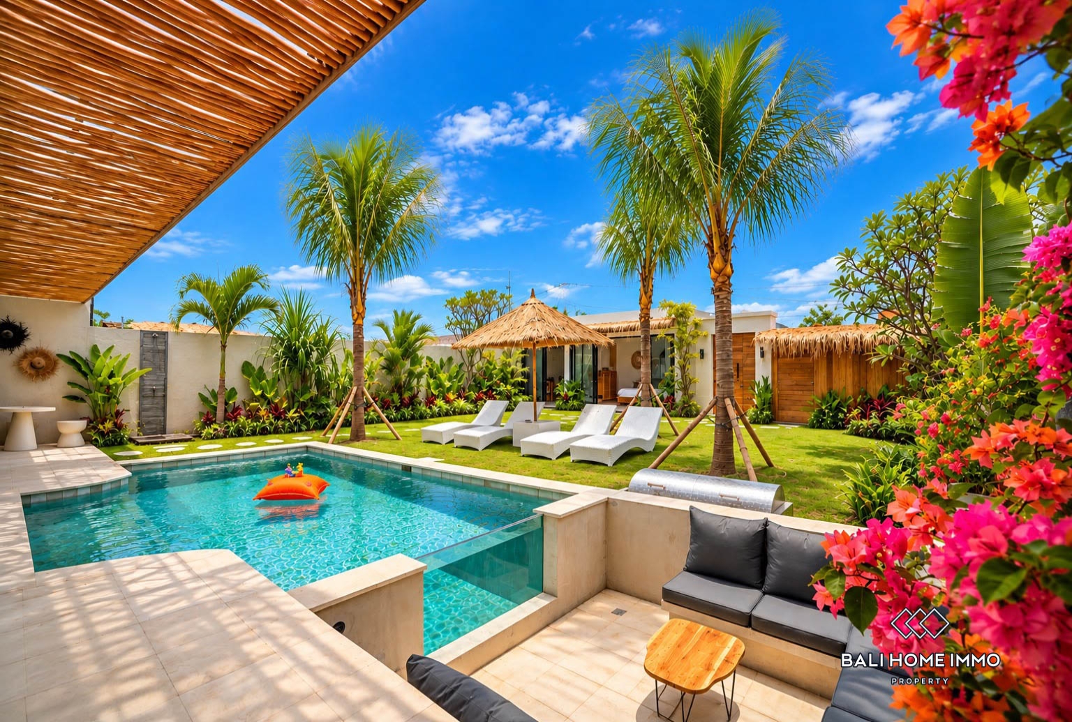 Spacious 4 Bedroom Villa for Leasehold Sale in Canggu Bali view 2