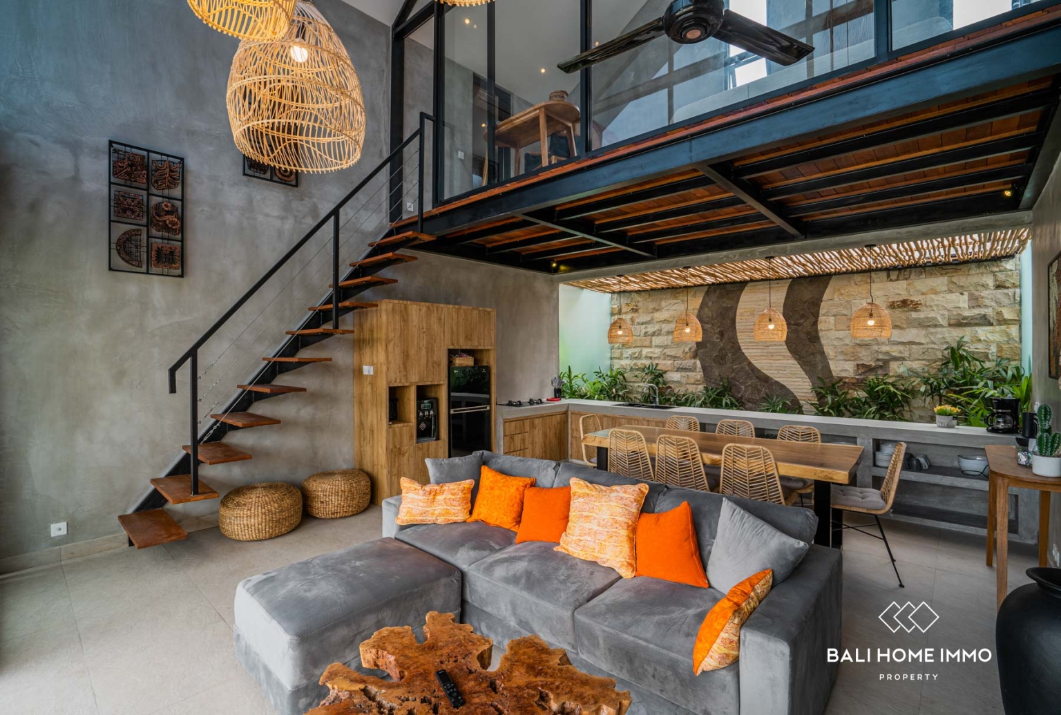 Spacious 4 Bedroom Villa for Leasehold Sale in Canggu Bali view 5