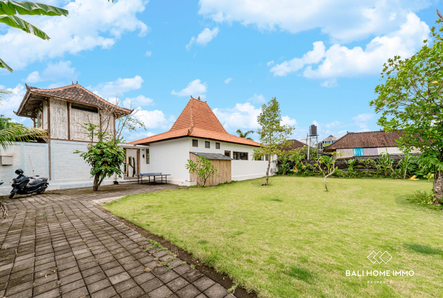 Spacieuse villa de 4 chambres avec terrain adjacent disponible – À vendre à Tumbak Bayuh view 19