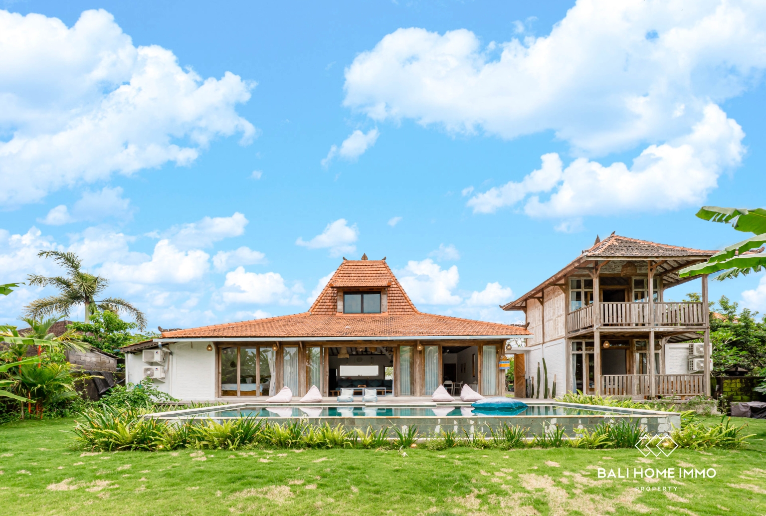 Spacieuse villa de 4 chambres avec terrain adjacent disponible – À vendre à Tumbak Bayuh view 20