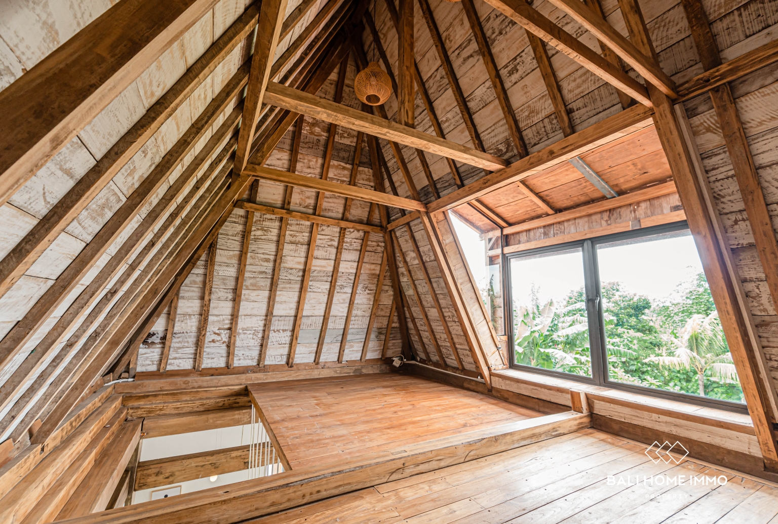 Spacieuse villa de 4 chambres avec terrain adjacent disponible – À vendre à Tumbak Bayuh view 15