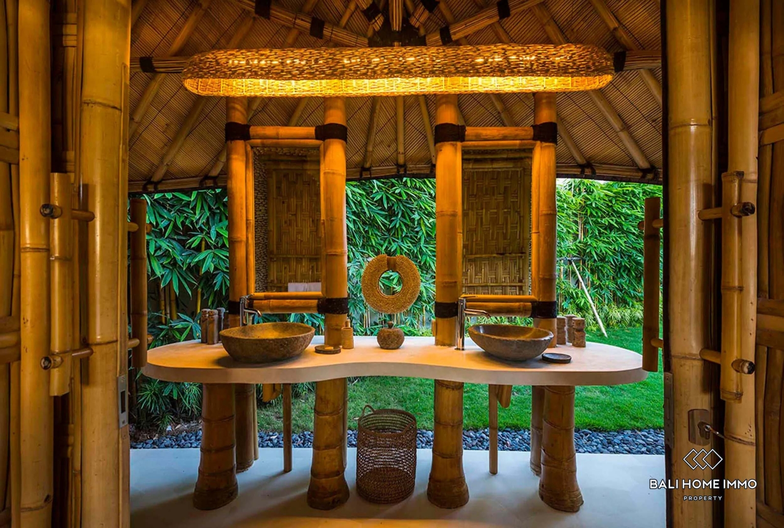 SPACIOUS 4 BEDROOMS VILLA FOR MONTHLY RENTAL IN ULUWATU - BINGIN view 14