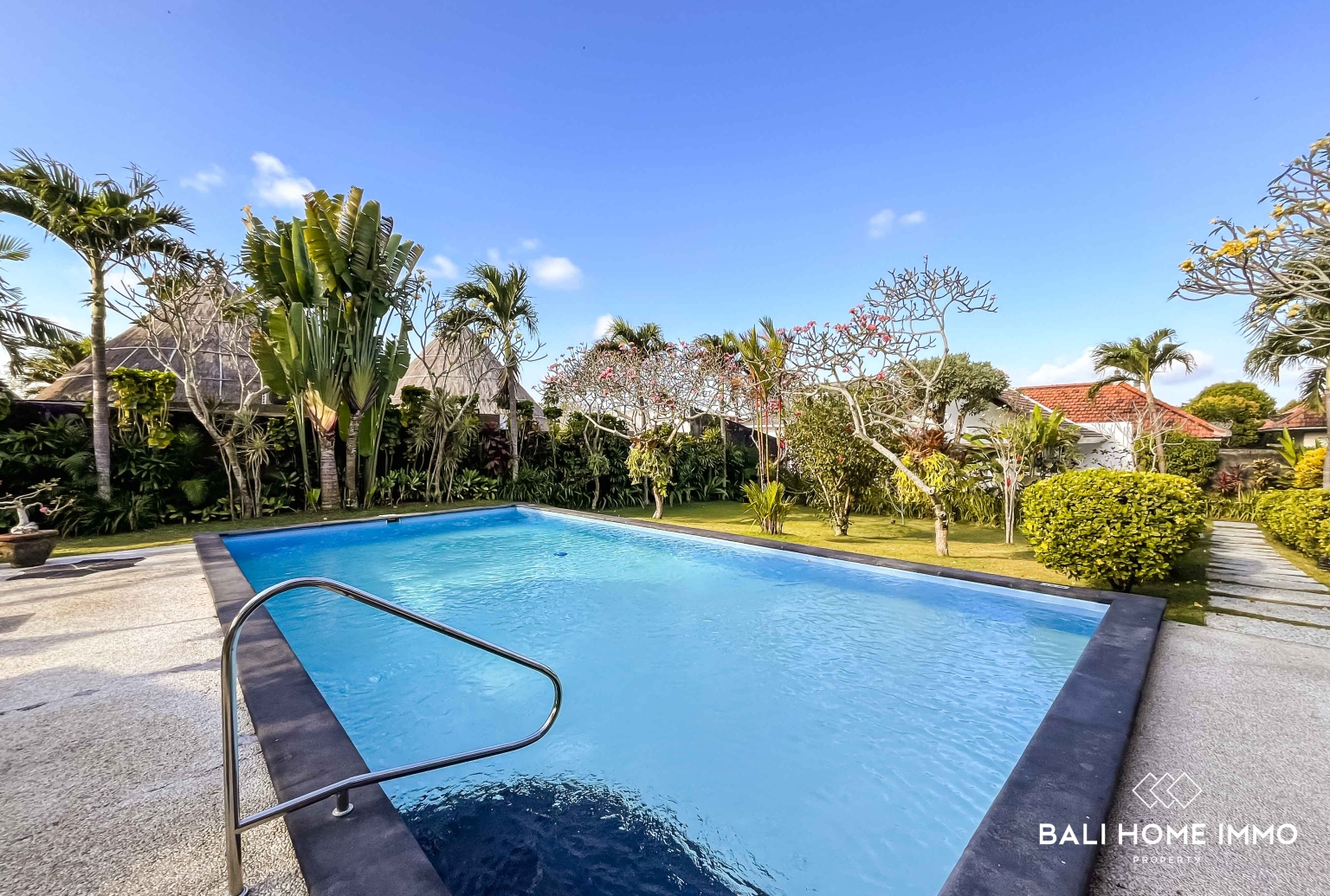 SPACIOUS 4 BEDROOMS VILLA FOR MONTHLY RENTAL IN UNGASAN view 3