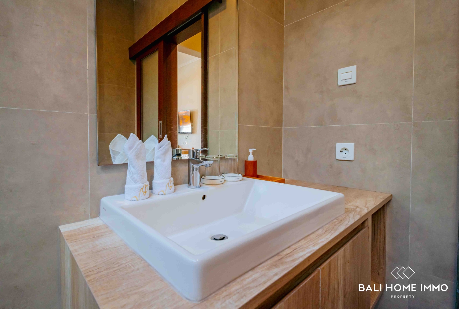 SPACIOUS 4 BEDROOMS VILLA FOR RENT IN ULUWATU view 14
