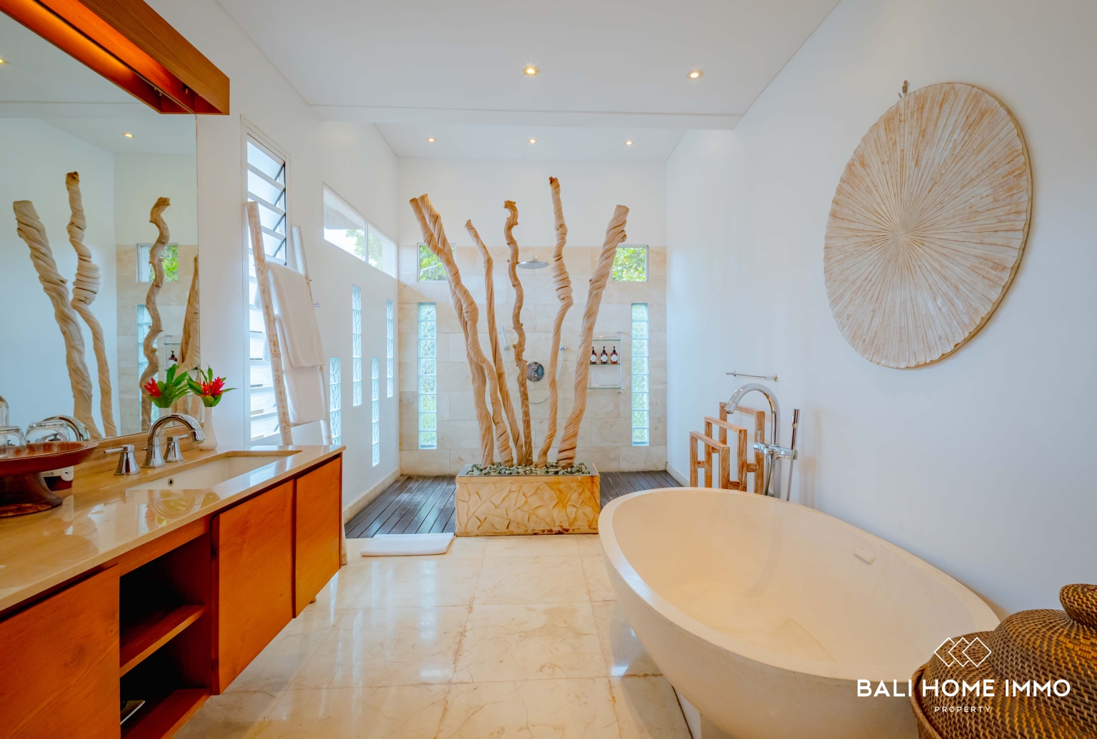 SPACIOUS 4 BEDROOMS VILLA FOR YEARLY & MONTHLY RENTAL IN UNGASAN view 24