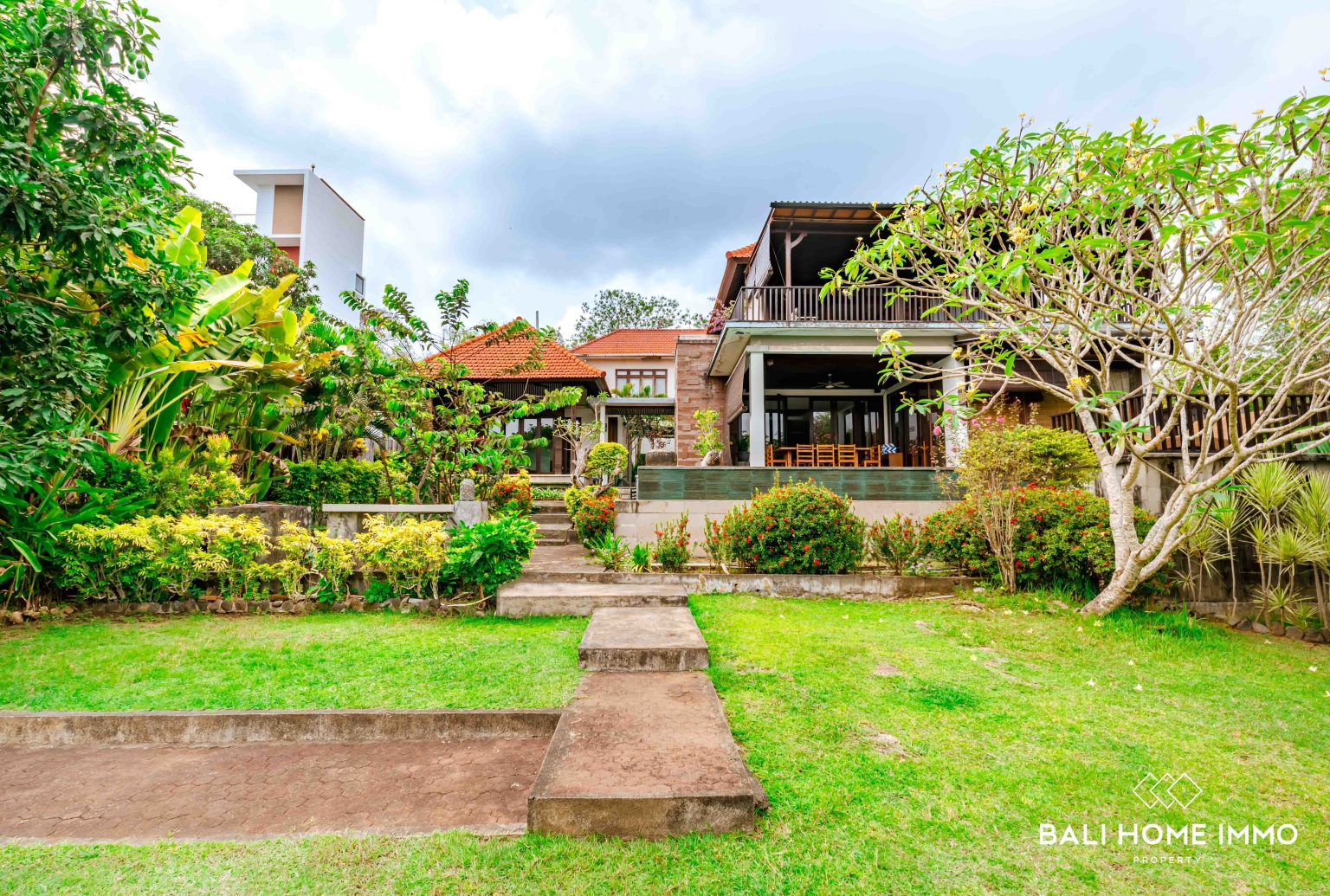 SPACIOUS 5 BEDROOMS OCEAN VIEW VILLA FOR YEARLY & MONTHLY RENTAL IN JIMBARAN view 26