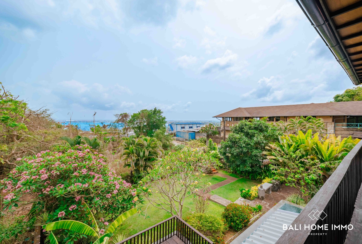 SPACIOUS 5 BEDROOMS OCEAN VIEW VILLA FOR YEARLY & MONTHLY RENTAL IN JIMBARAN view 24