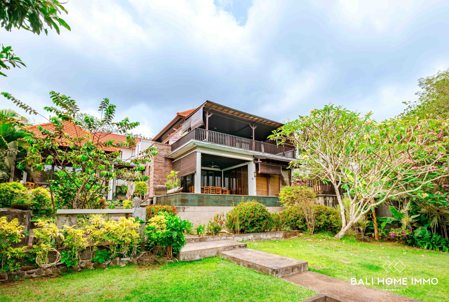 SPACIOUS 5 BEDROOMS OCEAN VIEW VILLA FOR YEARLY & MONTHLY RENTAL IN JIMBARAN view 27