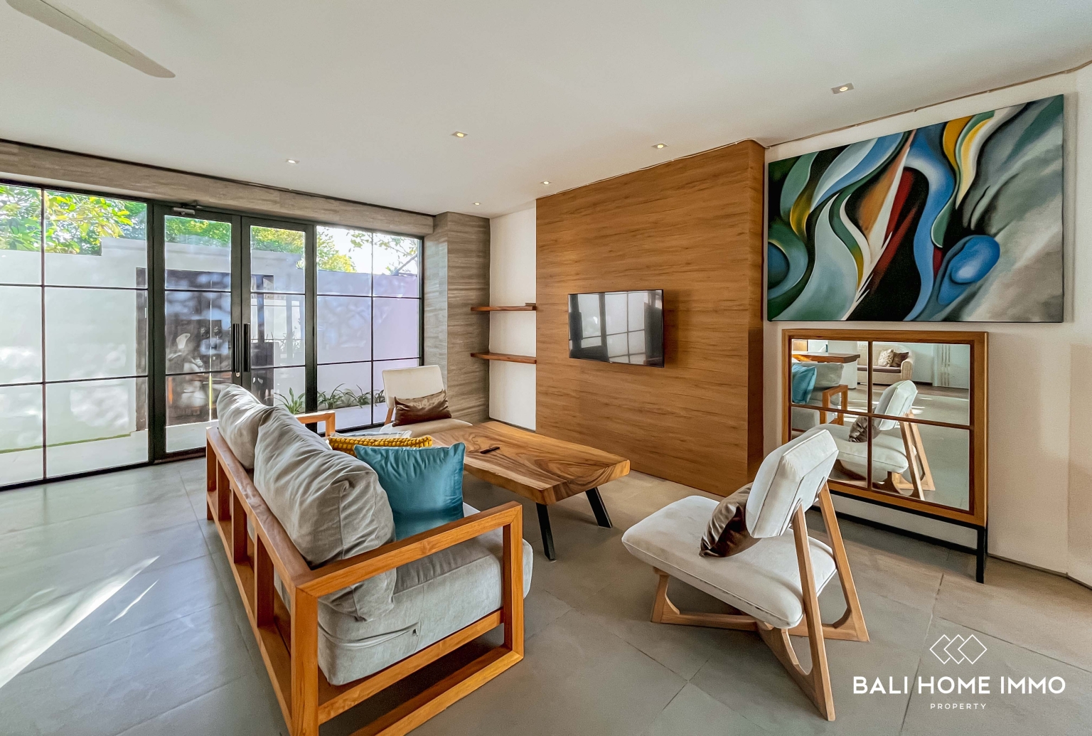SPACIOUS 5 BEDROOMS VILLA FOR YEARLY RENTAL IN NUSA DUA view 4