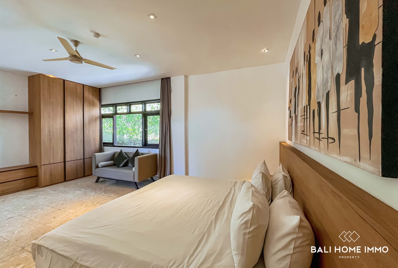SPACIOUS 5 BEDROOMS VILLA FOR YEARLY RENTAL IN NUSA DUA view 15