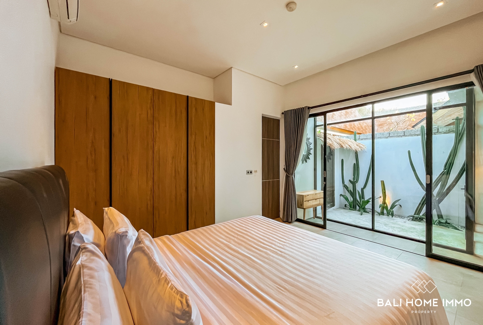 SPACIOUS 5 BEDROOMS VILLA FOR YEARLY RENTAL IN NUSA DUA view 21