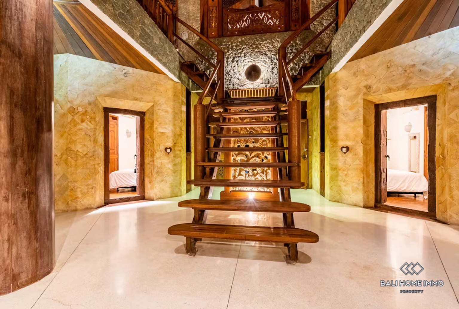 Spacious 7 Bedroom Villa for Sale Freehold in Bali Berawa view 10