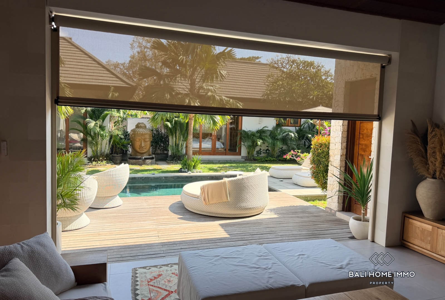 SPACIOUS MODERN TROPICAL 4-BEDROOM VILLA FOR RENT IN NUSA DUA NEAR MENGIAT BEACH view 6