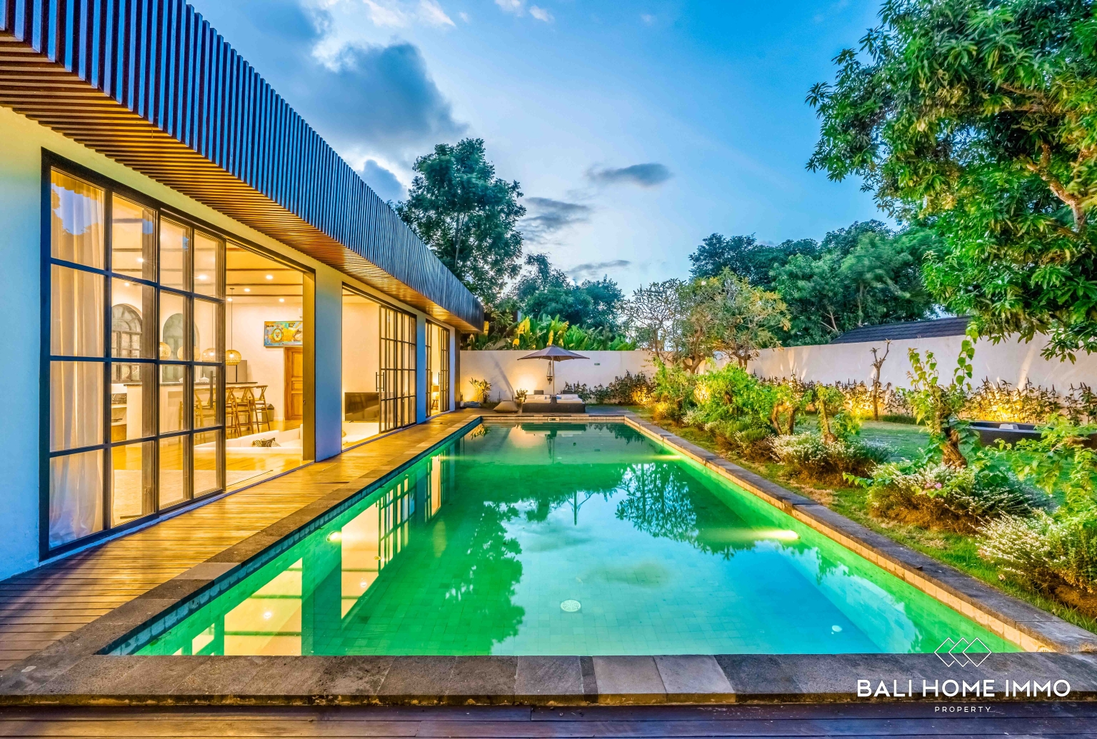 Spacious Tropical 2 Bedroom Villa for Sale and Rent in Jimbaran view 30