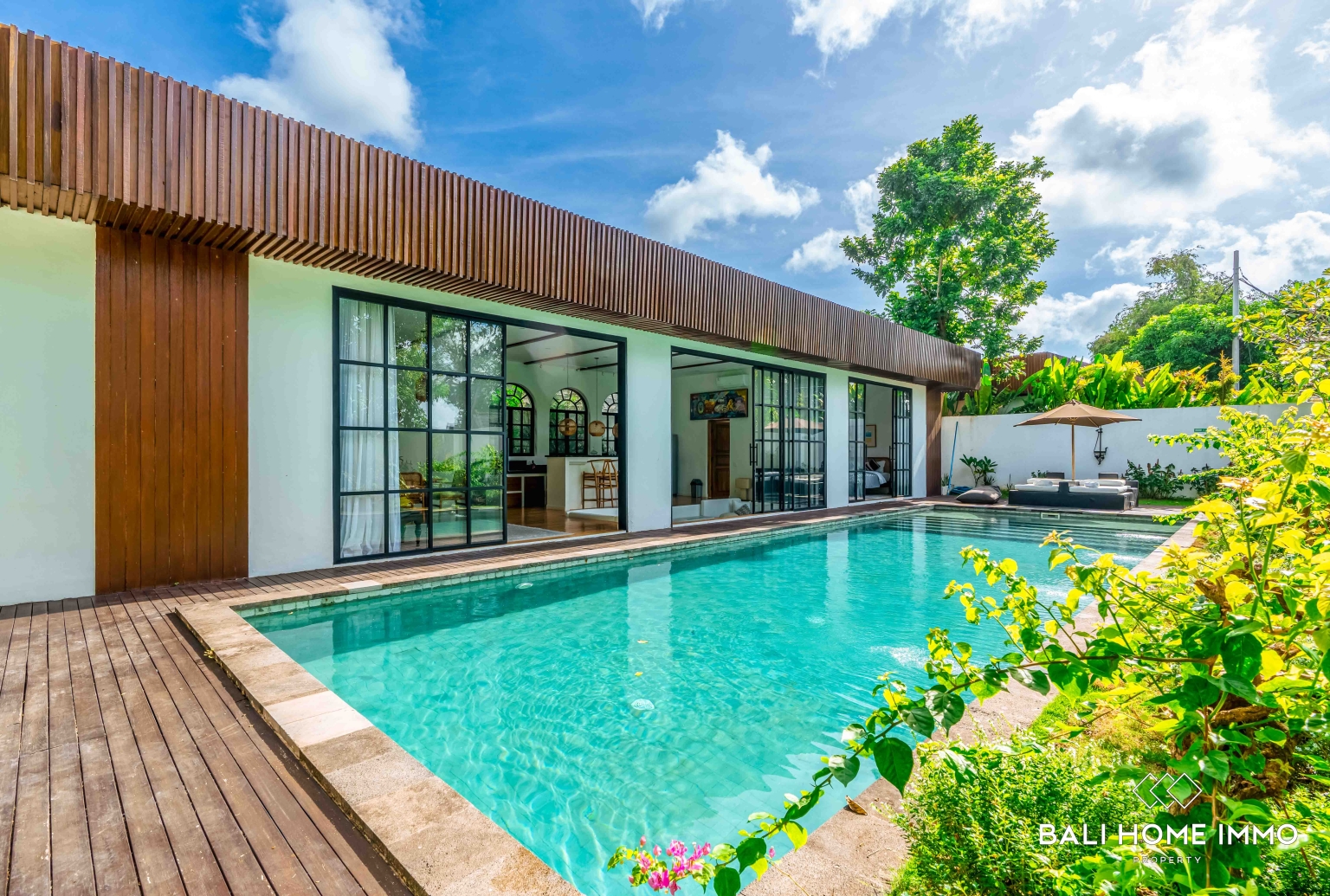 Spacious Tropical 2 Bedroom Villa for Sale and Rent in Jimbaran view 2