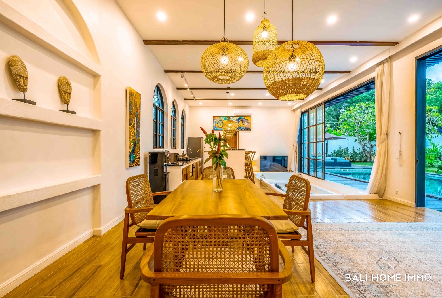 Spacious Tropical 2 Bedroom Villa for Sale and Rent in Jimbaran view 8