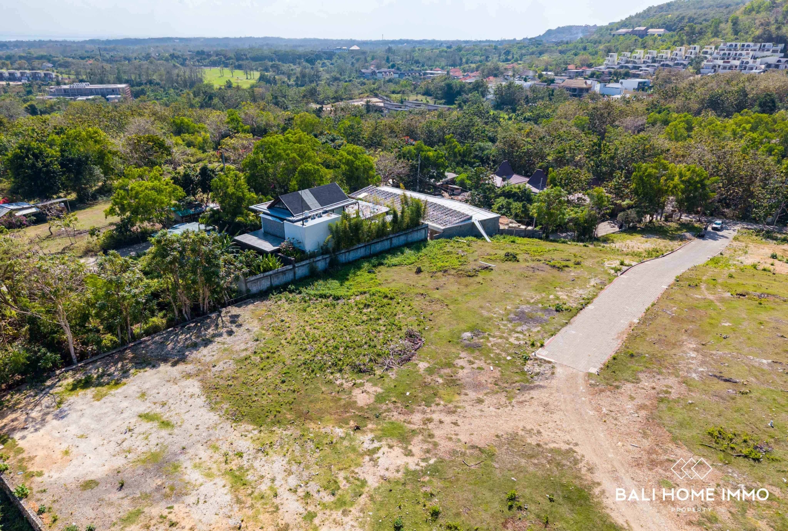 Strategic Commercial Land for Sale Freehold & Leasehold Options in Bingin view 3