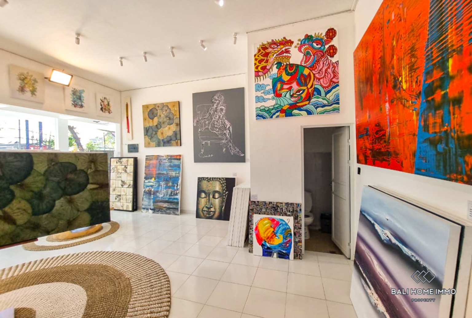 Street Front Commercial Space for Sale in Bali Seminyak Beachside and Center view 7