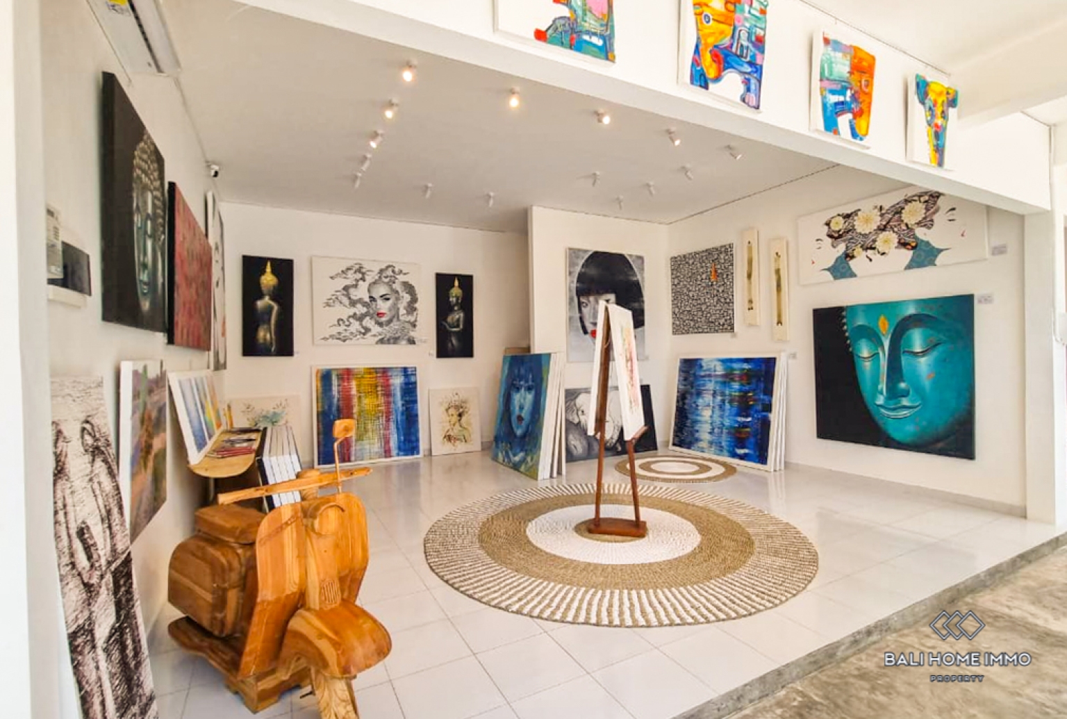 Street Front Commercial Space for Sale in Bali Seminyak Beachside and Center view 5