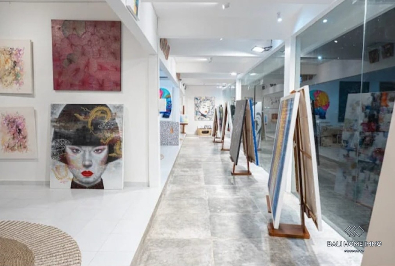 Street Front Commercial Space for Sale in Bali Seminyak Beachside and Center view 8