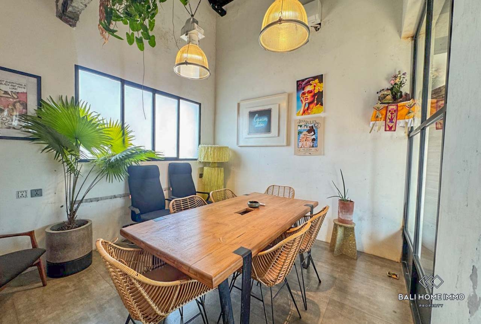 Streetfront Office for sale and long term rental in Bali Canggu Berawa view 3